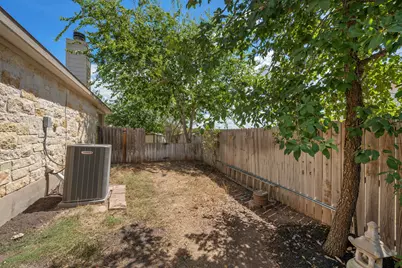 882 Shadow Creek Boulevard, Buda, TX 78610 - Photo 26