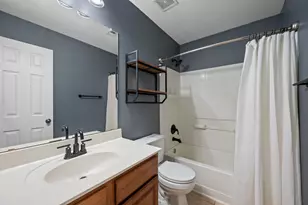 882 Shadow Creek Blvd, Buda, TX 78610 - Photo 20