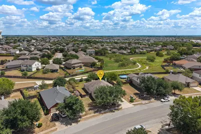 882 Shadow Creek Boulevard, Buda, TX 78610 - Photo 32