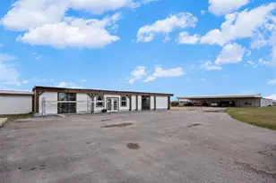 1050 Fm 619 Rd, Taylor, TX 76574 - Photo 4