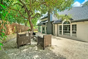 3002 Barton Point Cir, Austin, TX 78733 - Photo 30