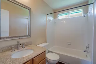 918 Estate Dr, Hutto, TX 78634 - Photo 18