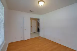 918 Estate Dr, Hutto, TX 78634 - Photo 12