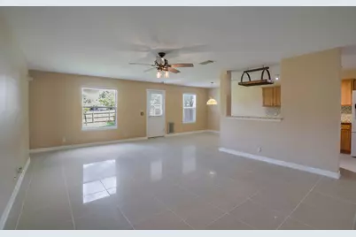 918 Estate Drive, Hutto, TX 78634 - Photo 4