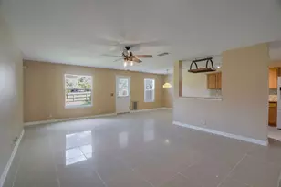 918 Estate Dr, Hutto, TX 78634 - Photo 4
