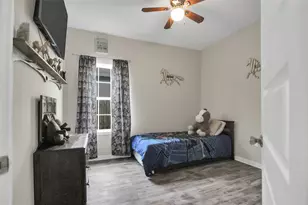 617 W Sheldon Ave, Thrall, TX 76578 - Photo 18