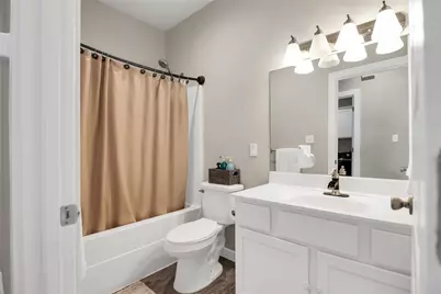 617 W Sheldon Avenue, Thrall, TX 76578 - Photo 16