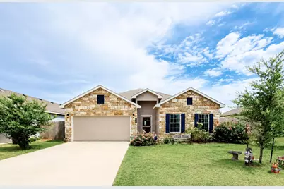 617 W Sheldon Avenue, Thrall, TX 76578 - Photo 2