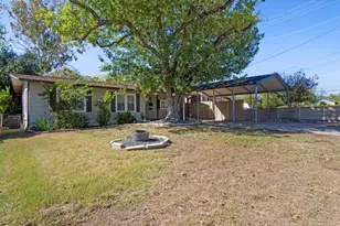 1236 S Academy Ave S, New Braunfels, TX 78130 - Photo 4