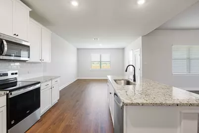 517 West Luna Blue Lane, Jarrell, TX 76537 - Photo 4