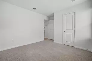 445 Mustang Lk Cir, Buda, TX 78610 - Photo 20