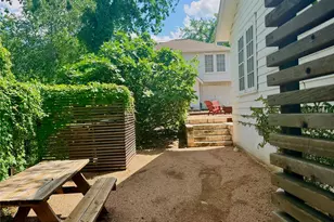 305 Lockhart Dr, Austin, TX 78704 - Photo 4