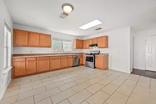 141 Wild Buffalo Dr, Kyle, TX 78640 - Photo 8