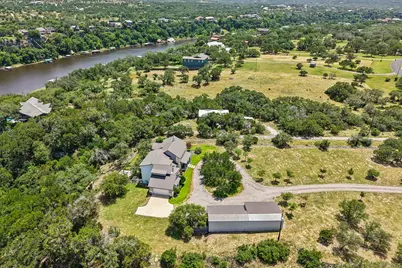 2203 Improver Road, Spicewood, TX 78669 - Photo 34
