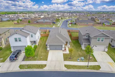 521 Rearing Mare Pass, Georgetown, TX 78626 - Photo 2