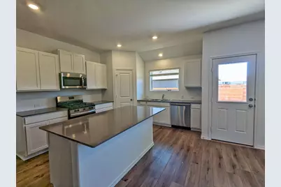 158 Gresham, Kyle, TX 78640 - Photo 10
