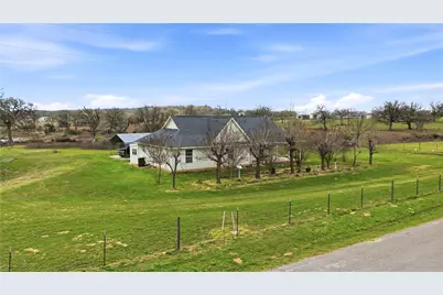 369 Young School House Road, Smithville, TX 78957 - Photo 22