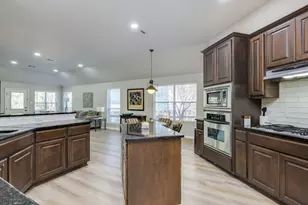 12537 Central Park Dr, Austin, TX 78732 - Photo 10