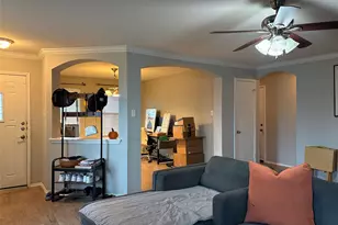 1034 W South St, Leander, TX 78641 - Photo 4