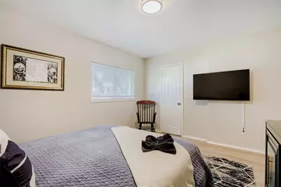 16402 Parkway Drive, Pflugerville, TX 78660 - Photo 18