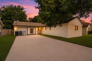 16402 Parkway Dr, Pflugerville, TX 78660 - Photo 1
