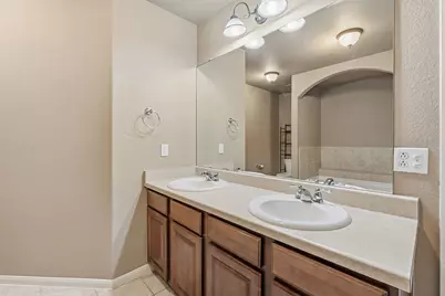 2522 Magin Meadow Drive, Austin, TX 78744 - Photo 18