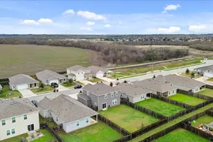 308 Shiro Dr, Kyle, TX 78640 - Photo 16