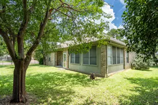 2912 Brandy Ln, Georgetown, TX 78628 - Photo 6