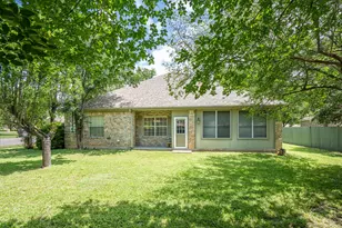 2912 Brandy Ln, Georgetown, TX 78628 - Photo 2