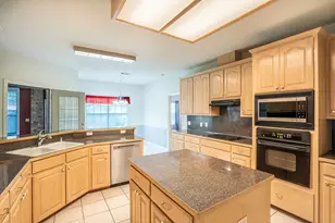 2912 Brandy Ln, Georgetown, TX 78628 - Photo 12