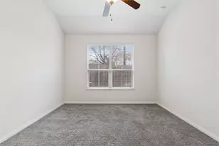 1200 S 10th St, Pflugerville, TX 78660 - Photo 12