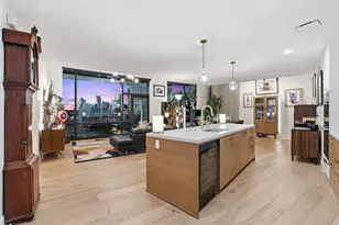 70 Rainey St, Austin, TX 78701 - Photo 2