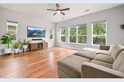 8813 Jodie Lane, Austin, TX 78748 - Photo 16