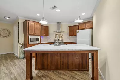 418 Lenora Drive, Taylor, TX 76574 - Photo 4