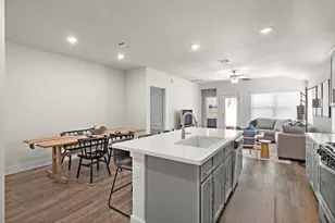 6209 Dumfries Ln, Austin, TX 78744 - Photo 6