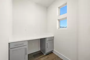 6209 Dumfries Ln, Austin, TX 78744 - Photo 4