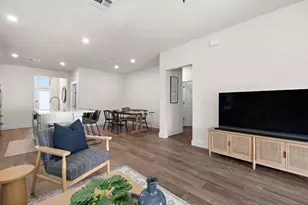 6209 Dumfries Ln, Austin, TX 78744 - Photo 10