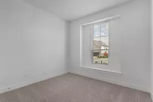 205 W Faulkner St, Liberty Hill, TX 78642 - Photo 12