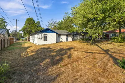 1302 Bentwood Road, Austin, TX 78722 - Photo 18