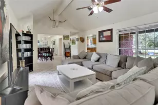 725 Green Valley Dr NE, Bastrop, TX 78602 - Photo 20