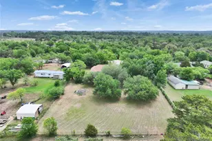 725 Green Valley Dr NE, Bastrop, TX 78602 - Photo 30