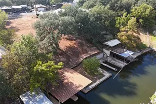 525 & 527 County Road 136A Rd, Kingsland, TX 78639 - Photo 2