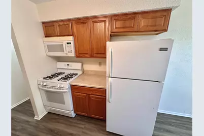 10400 Broken Shoe Trail, Austin, TX 78750 - Photo 6