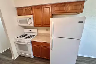 10400 Broken Shoe Trail, Austin, TX 78750 - Photo 6