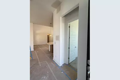 508 Bloomington Loop, Hutto, TX 78634 - Photo 6