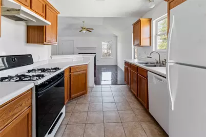 13902 Lampting Drive, Pflugerville, TX 78660 - Photo 6