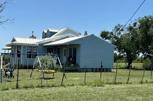 1720 Co Rd 276, Bertram, TX 78605 - Photo 14