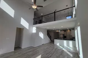 113 Blf Crk Ln, Georgetown, TX 78628 - Photo 2
