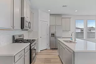 132 Adelton Blvd, Bastrop, TX 78602 - Photo 20