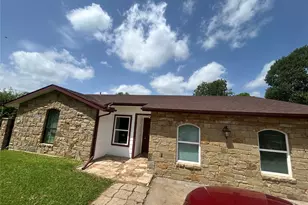 1909 Heathwood Cir, Round Rock, TX 78664 - Photo 4